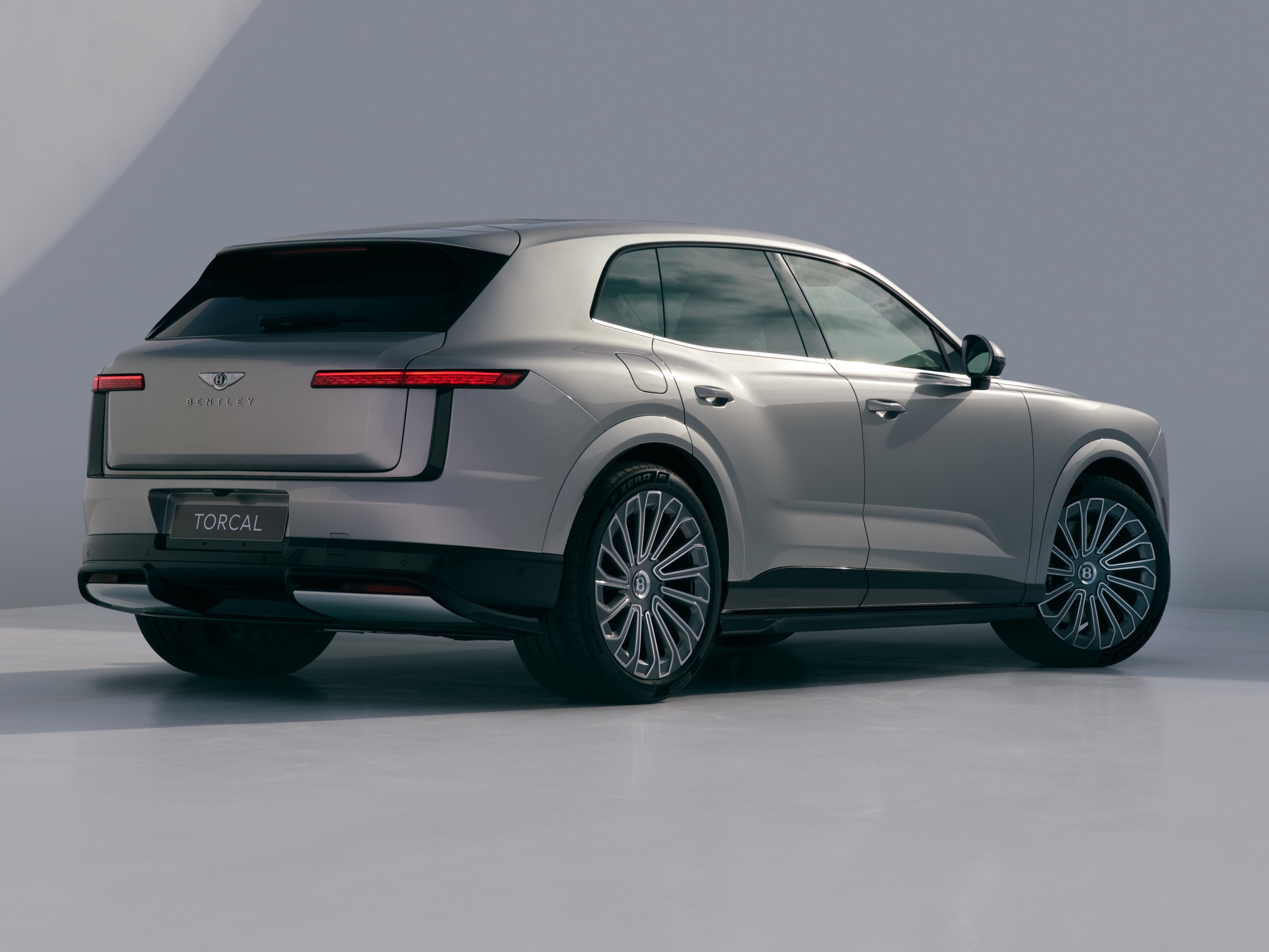 The Bentley Torcal uses a 113kWh battery for a range of 375 miles (Bentley)