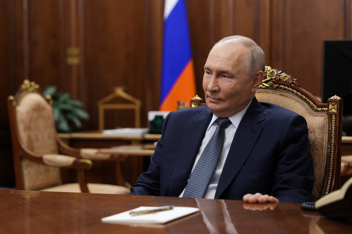 Senior Nato commander warns Putin is becoming more cavalier and open to risk as Ukraine war drags on