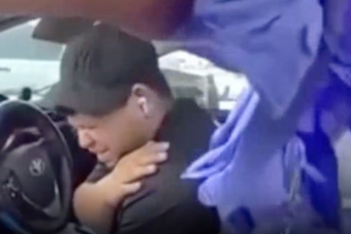 Moments after ICE shoot Venezuelan man seen in bodycam video