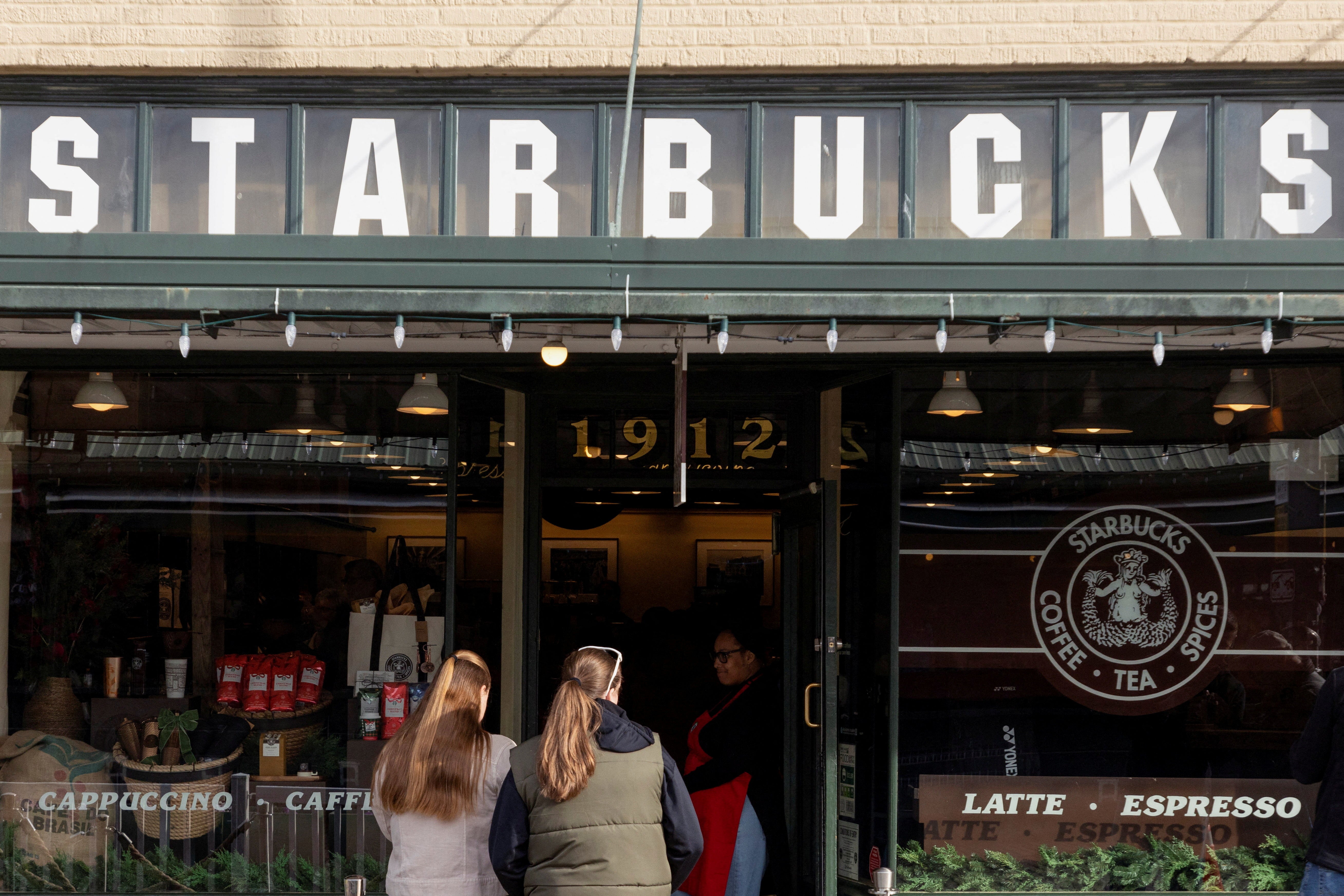 Starbucks schließt bis Ende der Woche 250 Filialen: „Einfach nur dumm“