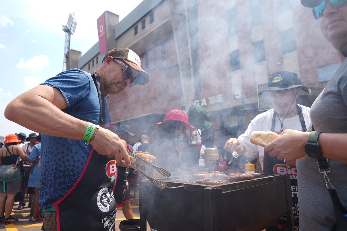 Fire up the grills! Thousands of South Africans try to set a record for the biggest cookout