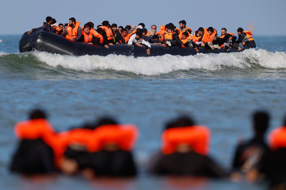 Three migrants, including a child, die trying to cross English Channel
