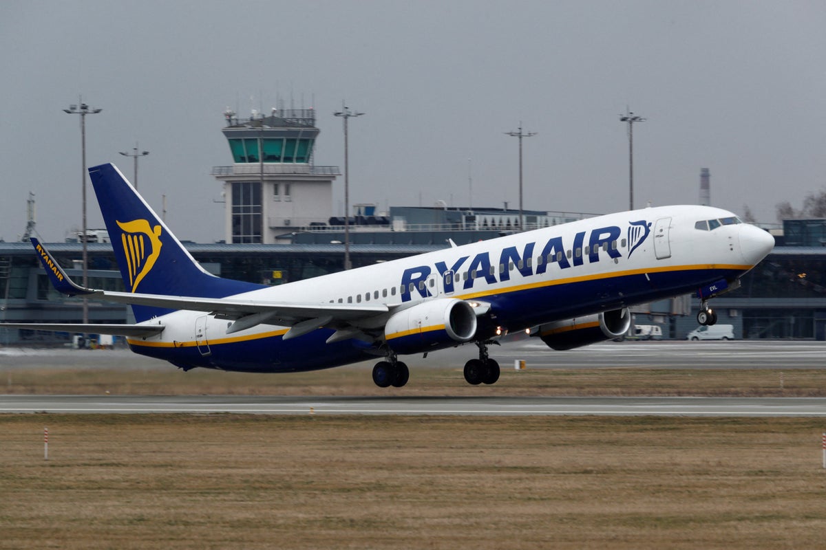 Ryanair urges Brits not to forget 60-minute shakeup for passengers with check-in luggage