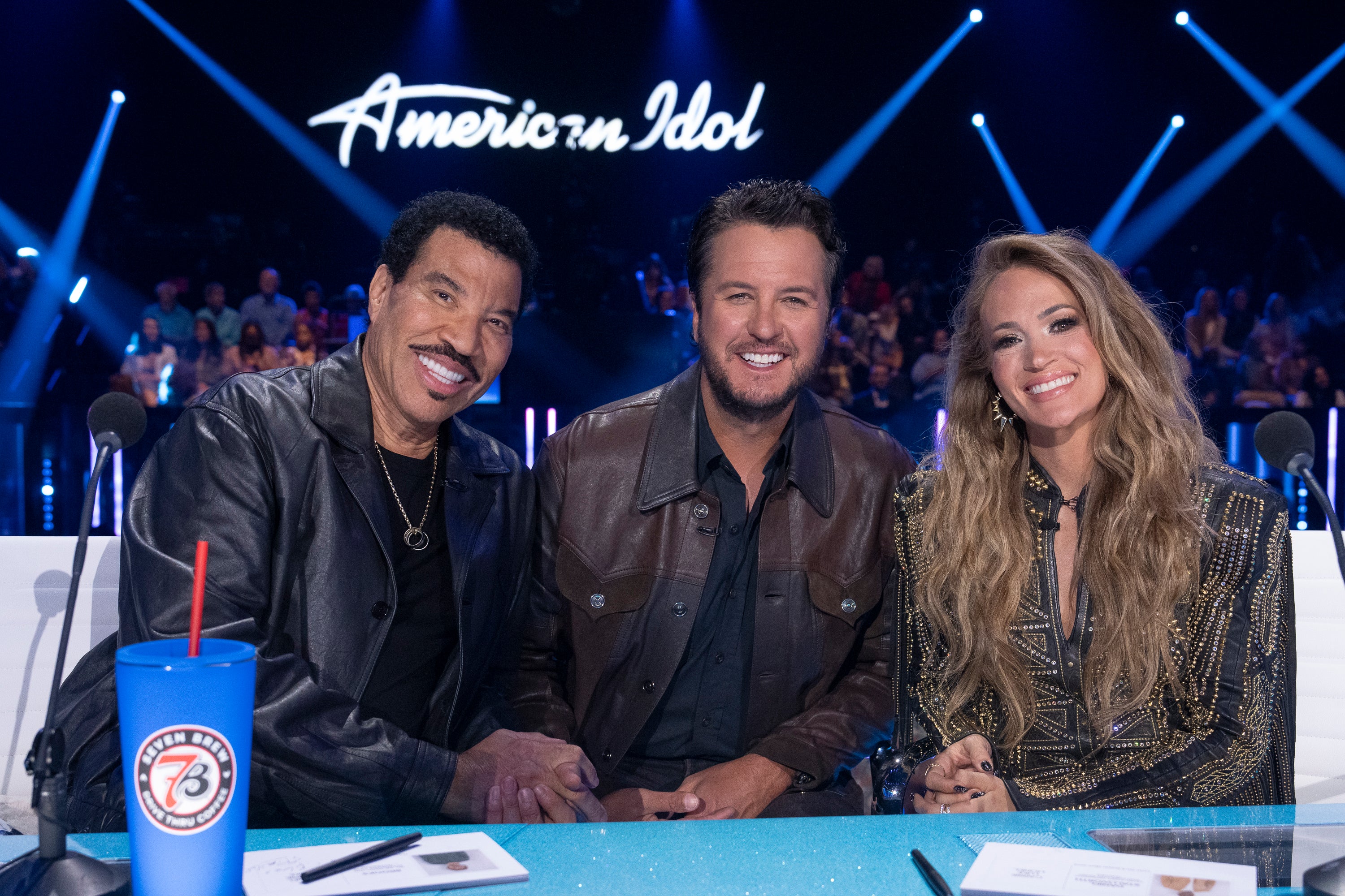 American Idol bestätigt Lionel Richies Rückkehr für Staffel 25 trotz ...