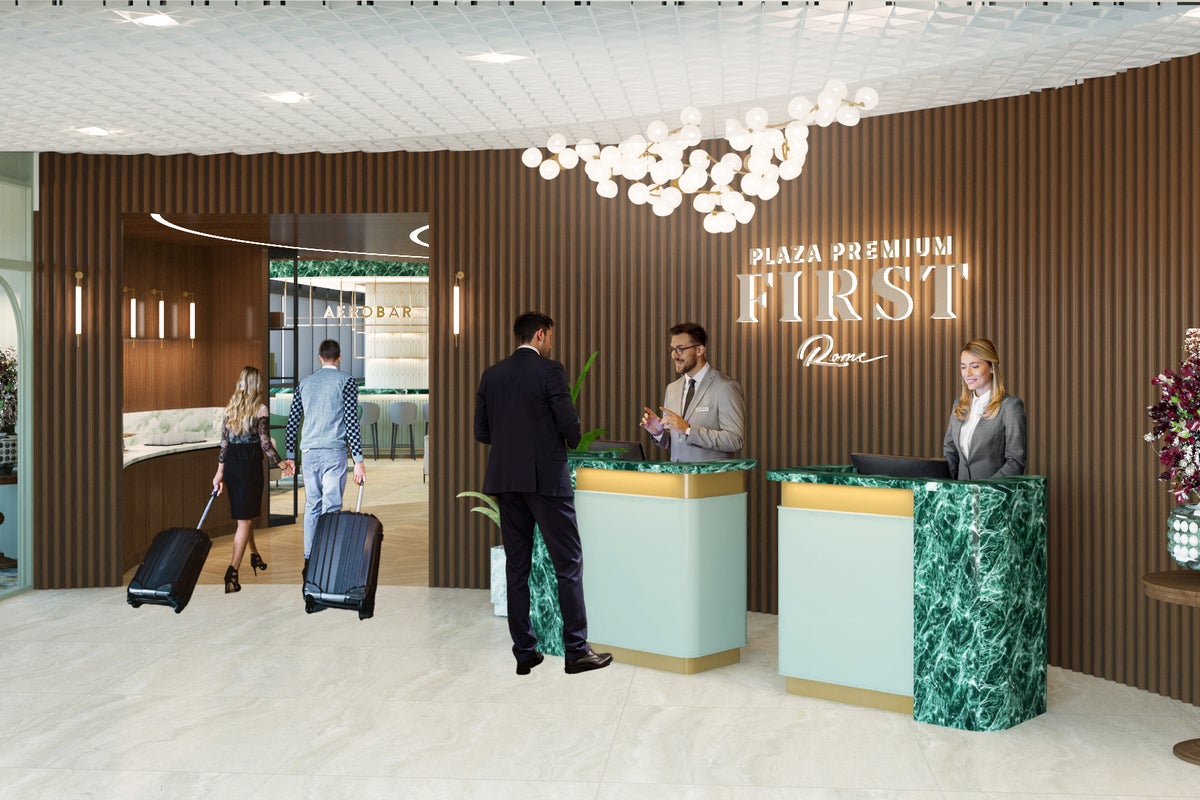The 10 best airport lounges in the world, revealed The 10 best airport lounges in the world, revealed