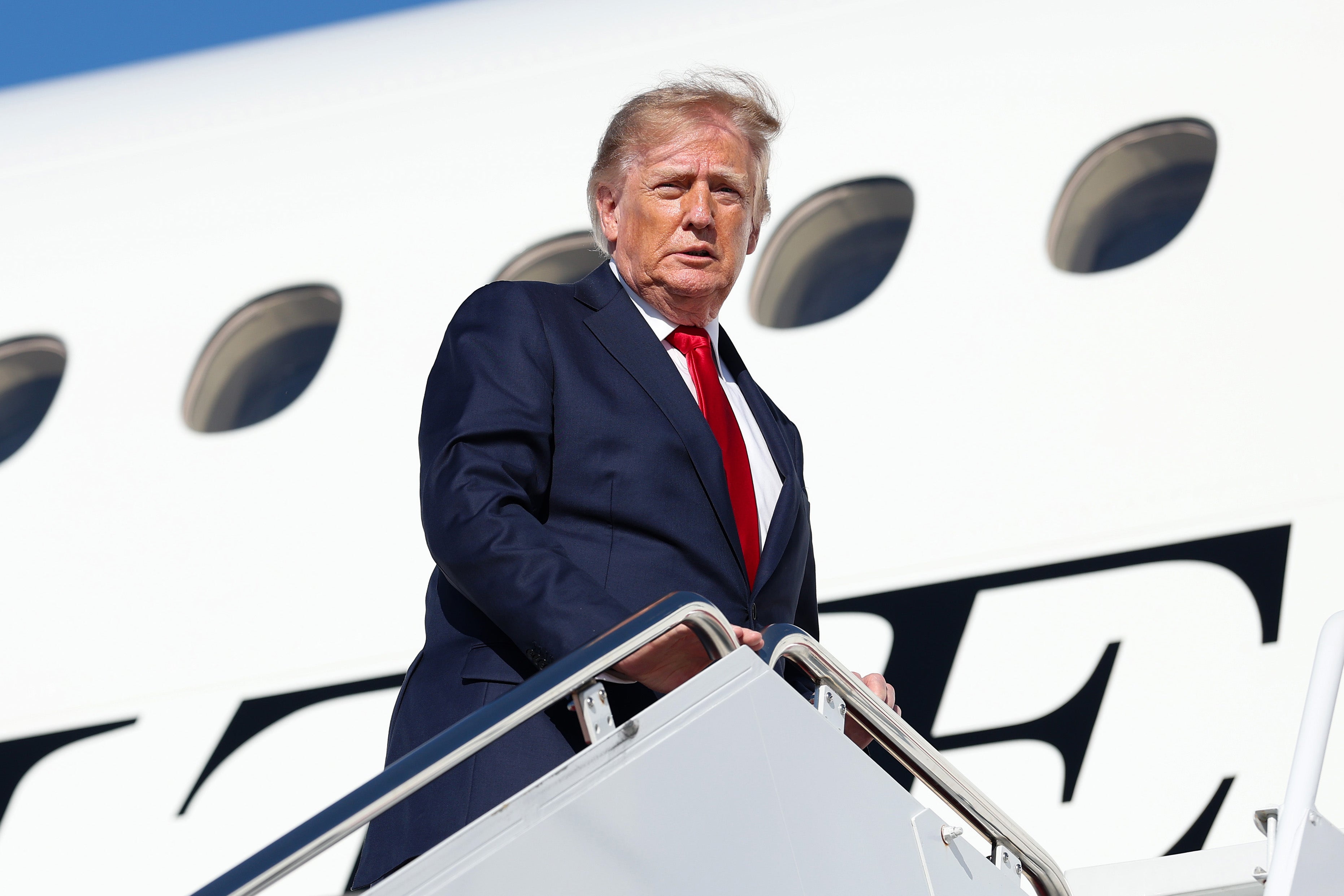 The White House has banned CNN reporters from flying with Donald Trump on Air Force One for his trip to Tennessee on Saturday, according to a new report