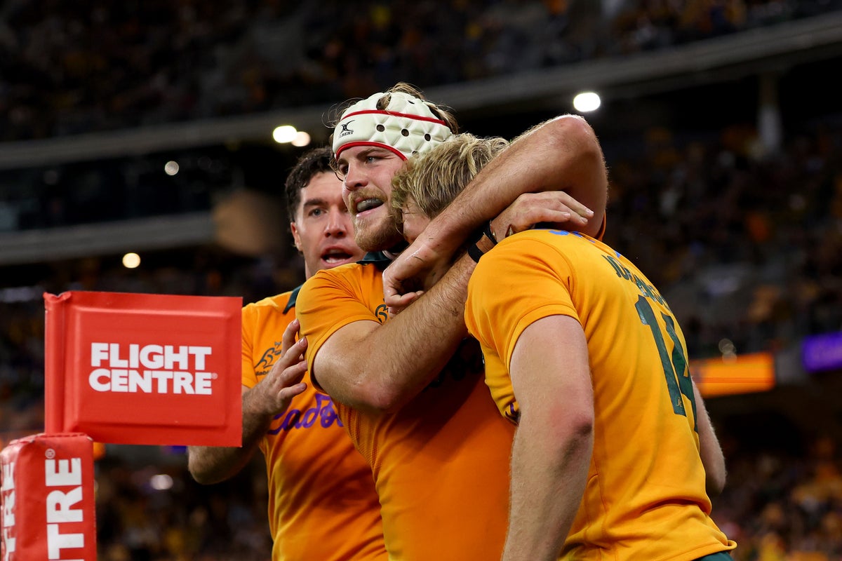 Australia v South Africa LIVE: Latest score and updates as Springboks stunned by sensational Wallabies in Perth