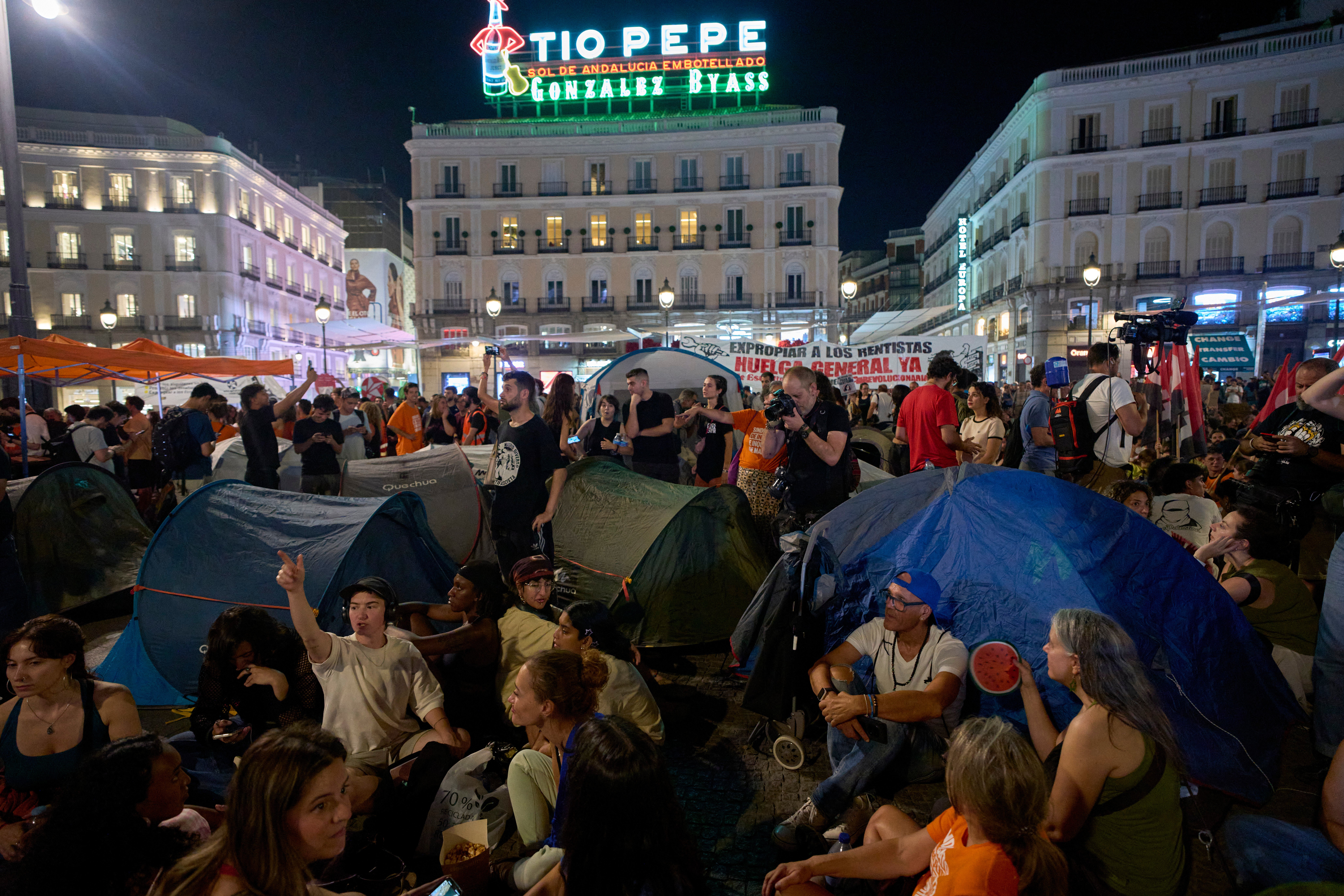 independent.co.uk - Alicia Leon - 87-year-old's eviction sparks encampment in Madrid plaza to protest housing crisis