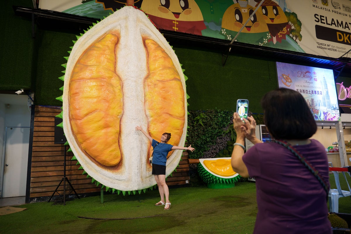 Malaysia launches $2 million Durian Experience Centre to boost exports to China