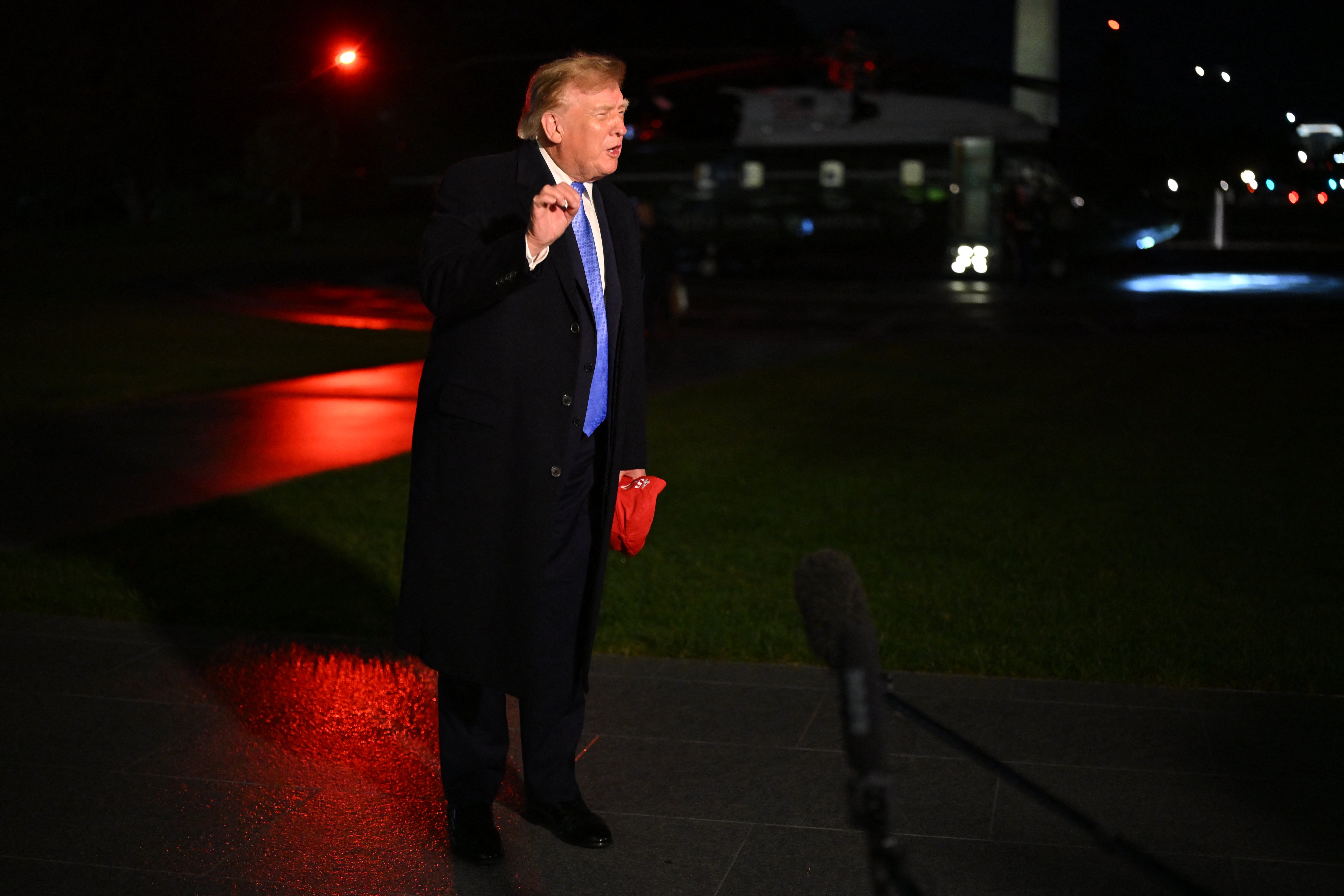 TV pool reporters were back in the White House pool on Sunday (AFP/Getty)