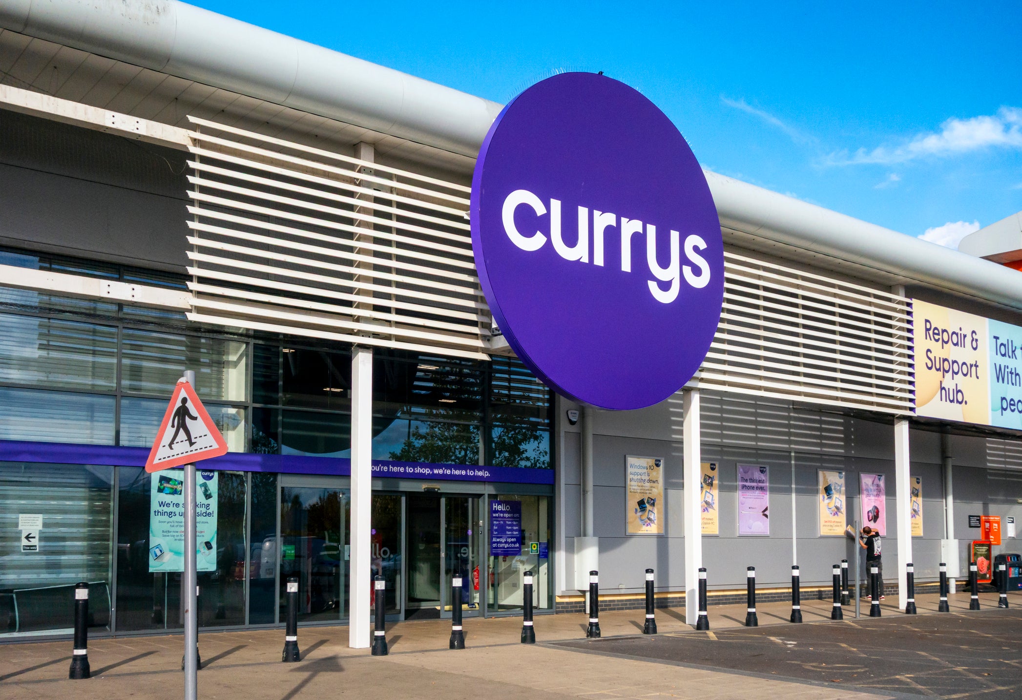 UK retail giant to hire 1,000 Christmas workers in major recruitment drive