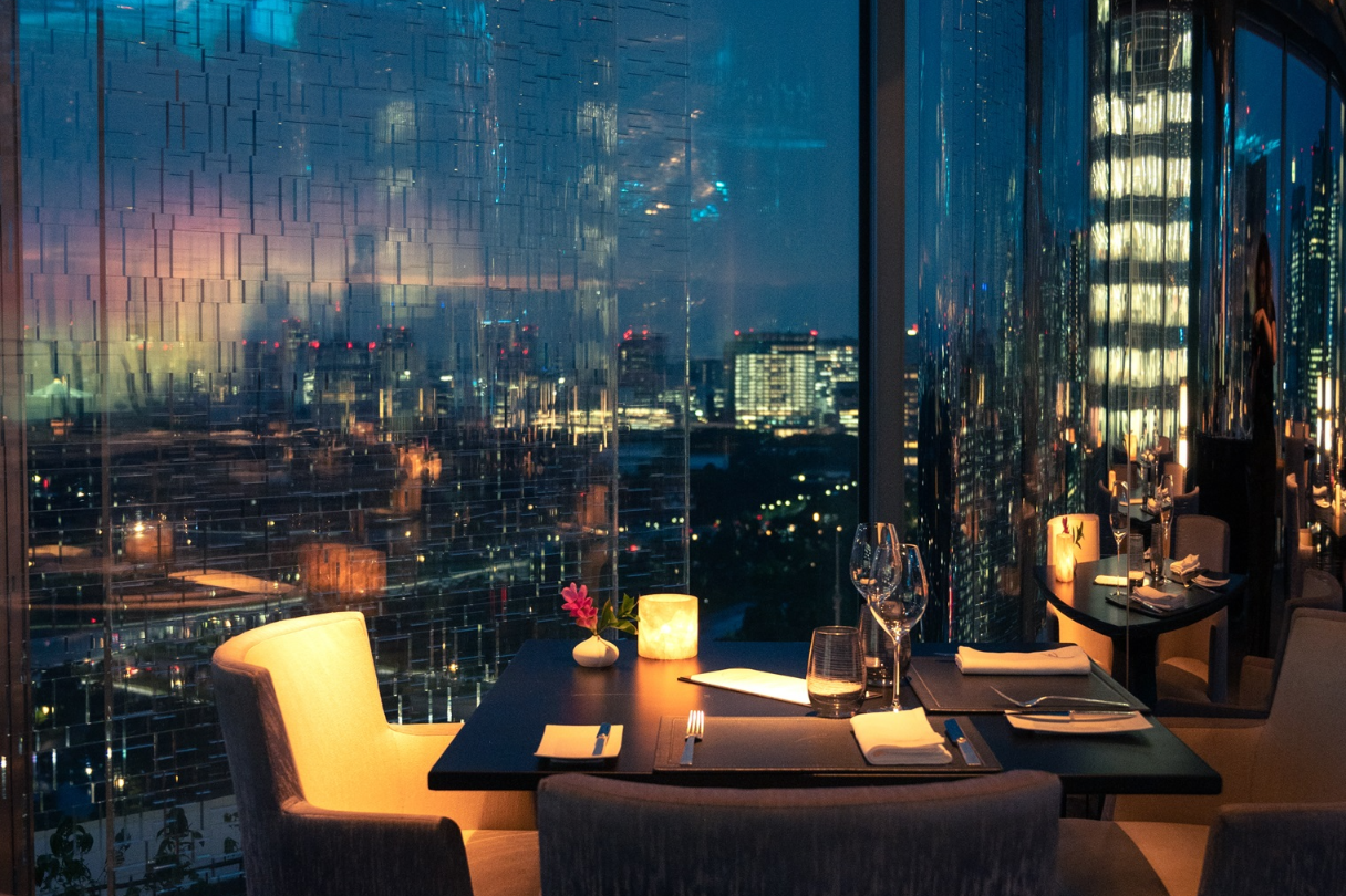 The Peter restaurant allows night views of the city