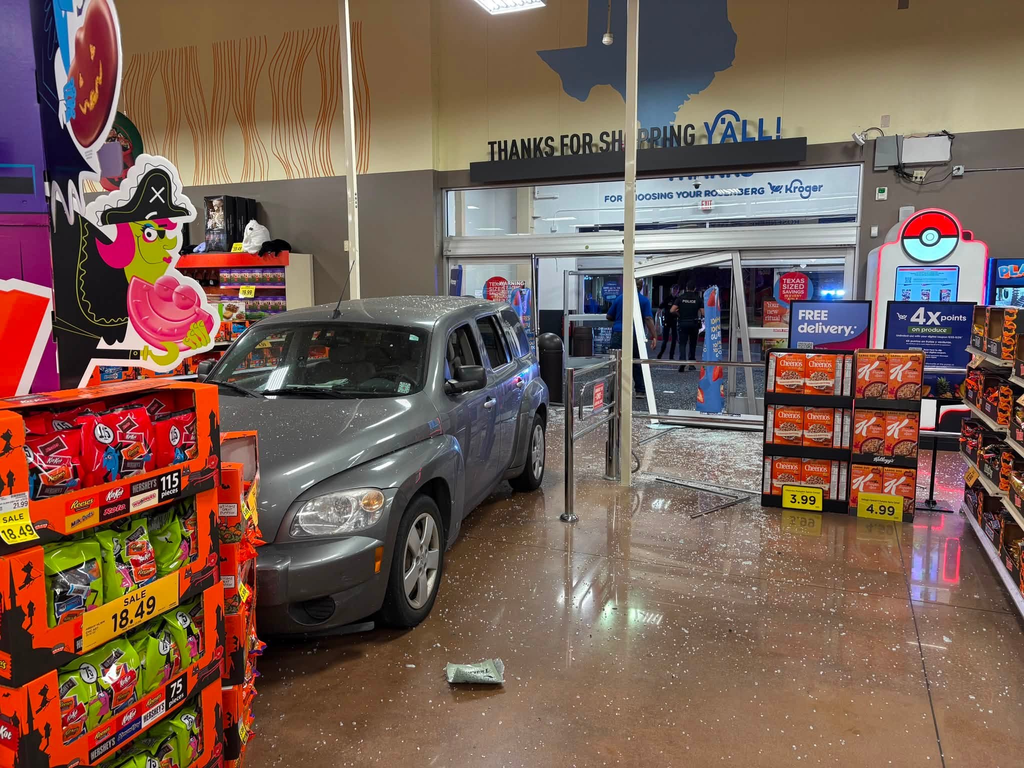 Texas man arrested after crashing SUV into Kroger to use closed restroom