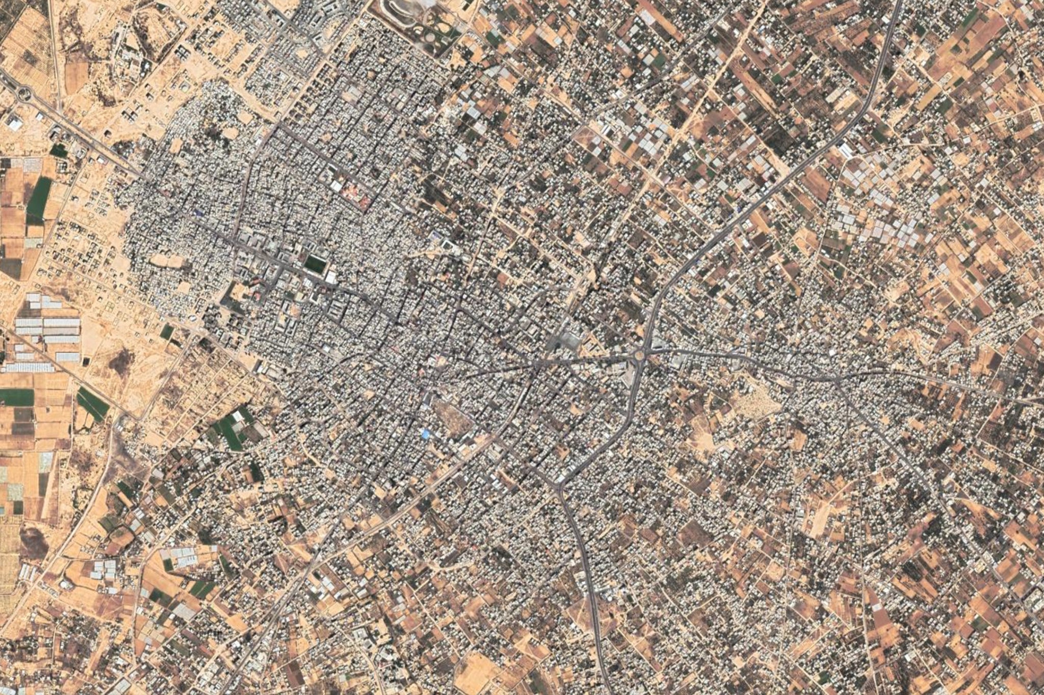Khan Yunis before Israeli bombing in 2021 (Google)