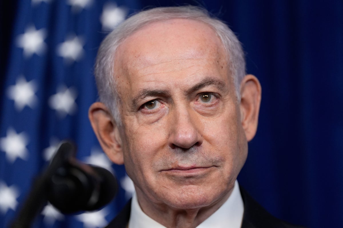 Netanyahu se reúne con líderes árabes en Emiratos tras su visita