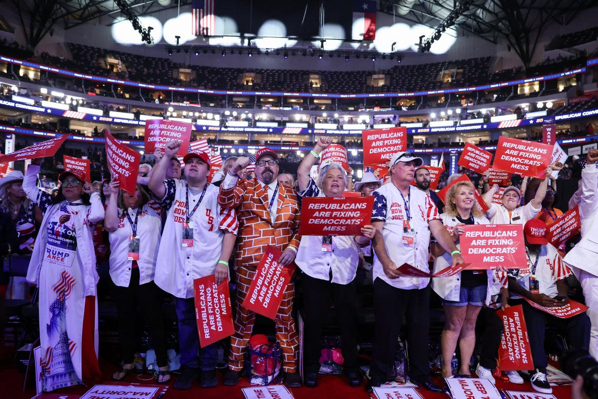 Even Trump’s once-loyal ‘Front Row Joes’ have had enough of him: ‘Fraud and liar’
