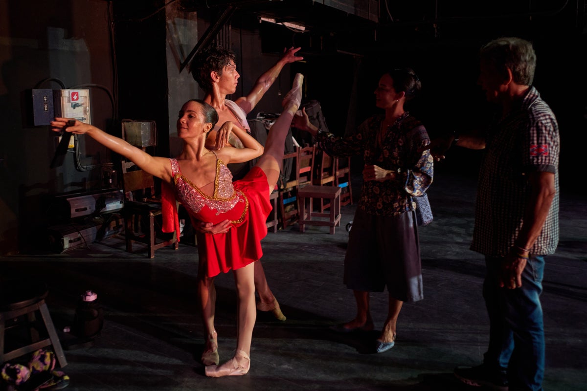 Cuba’s ballet tradition persists amid daily blackouts and shortages