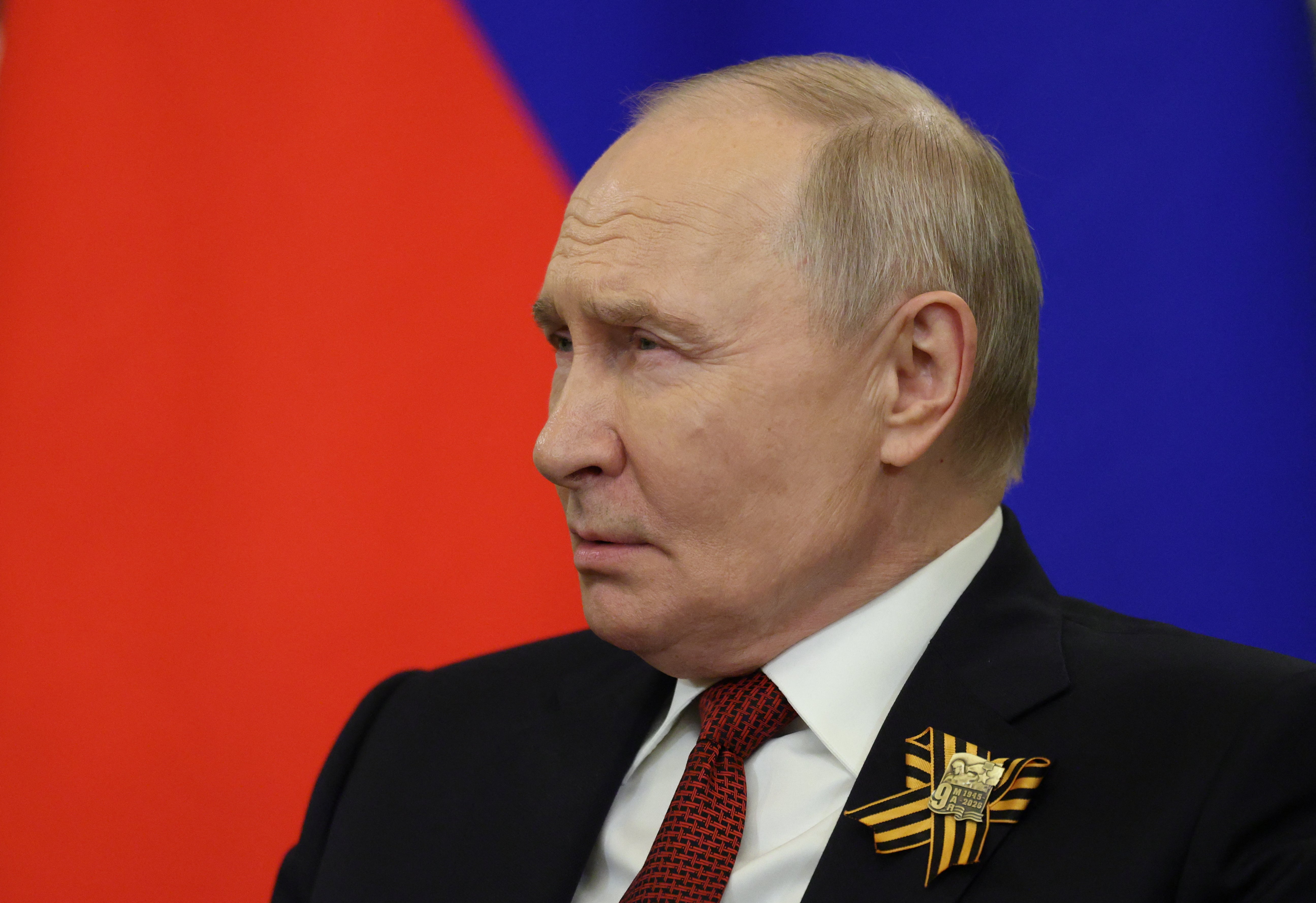 HMRC worker accused of trying to use position to ‘kill Russians’ wins £16,000