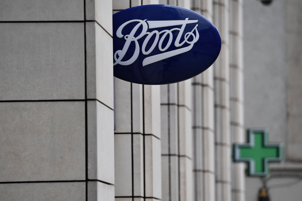 Pharmacist suspended after turning up to work in flip flops after boozy Bank Holiday weekend
