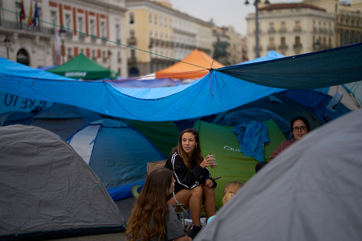 Spanish housing protests spread in Madrid as government prepares response