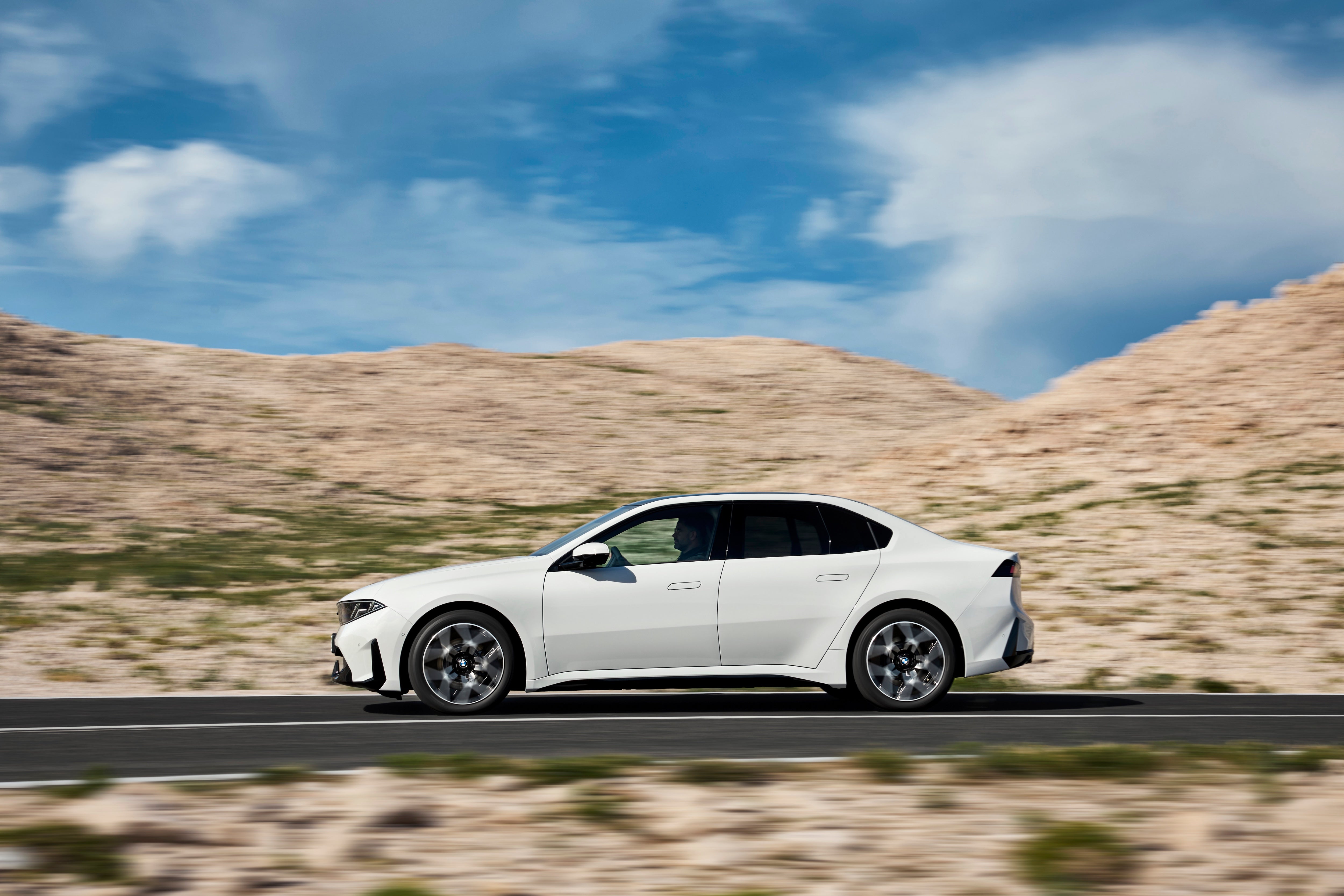 New BMW 3 Series goes electric from £47,925 | The Independent