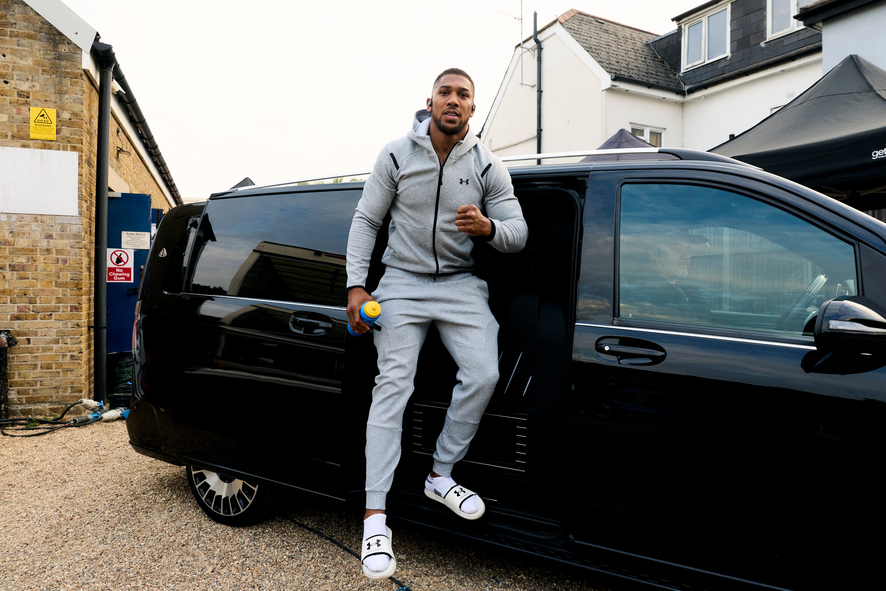 Anthony Joshua has arrived in London (Tom Cockram for Netflix)