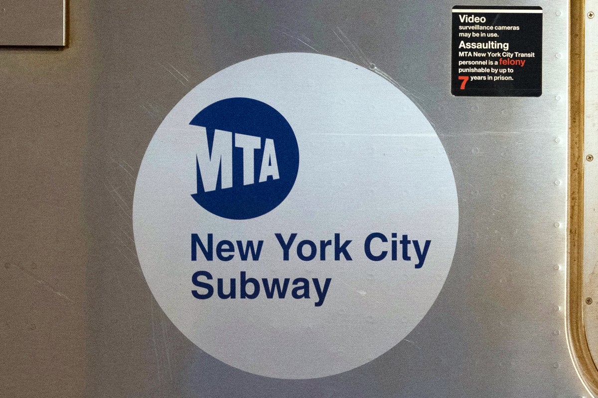 Man dragged to death by NYC subway train after bag snags on door, police say