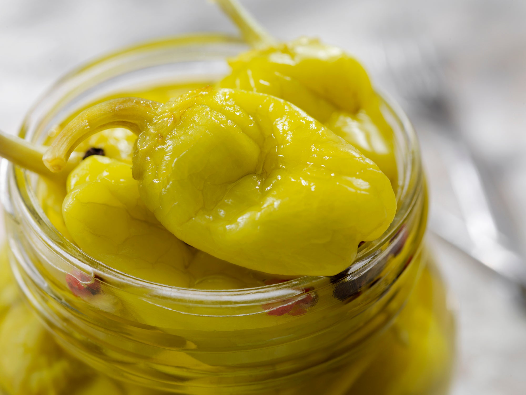 Mezzetta recalls 32‑oz pepper jars after TikTok video shows dead mouse