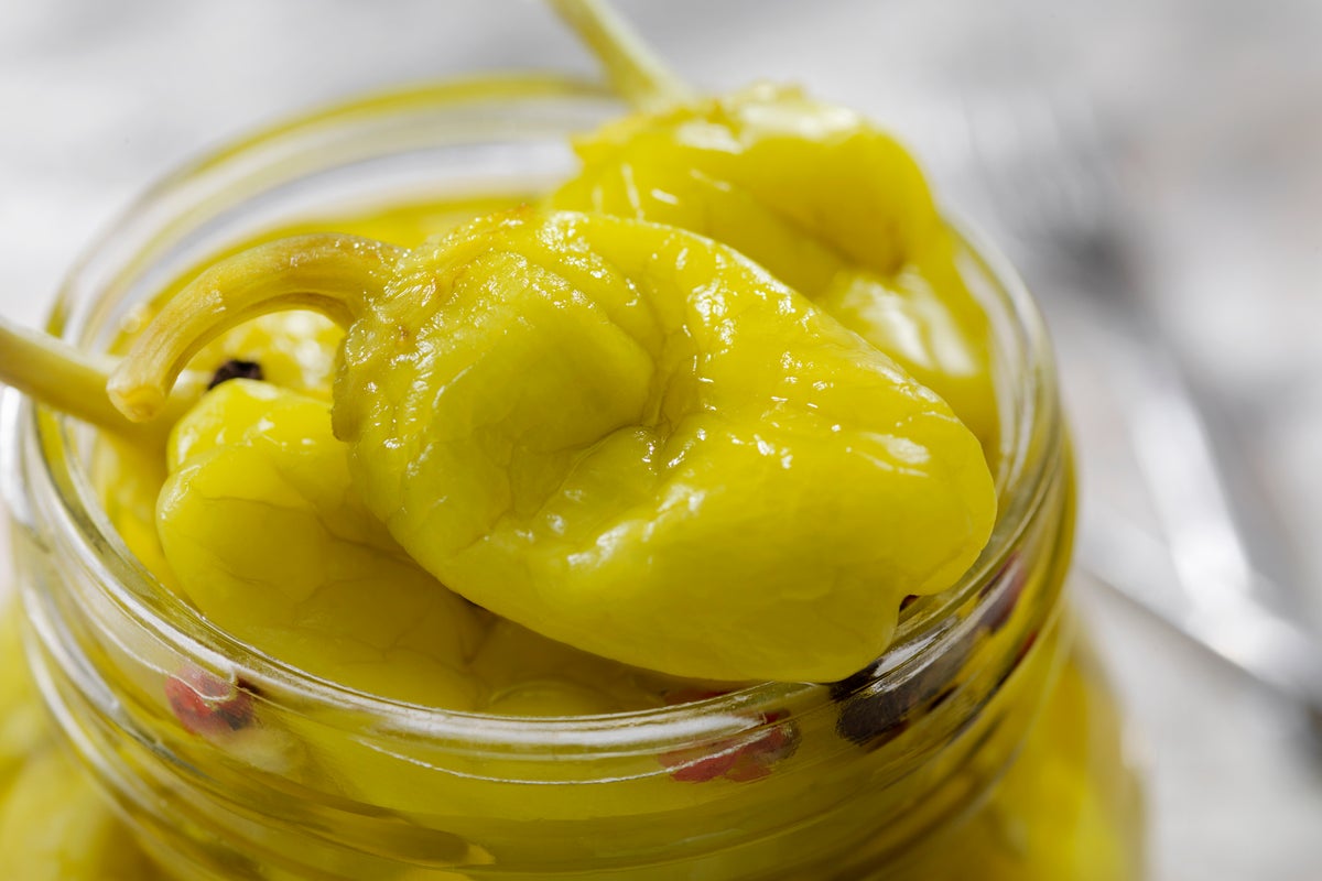 Mezzetta recalls 32‑oz pepper jars after TikTok video shows dead mouse