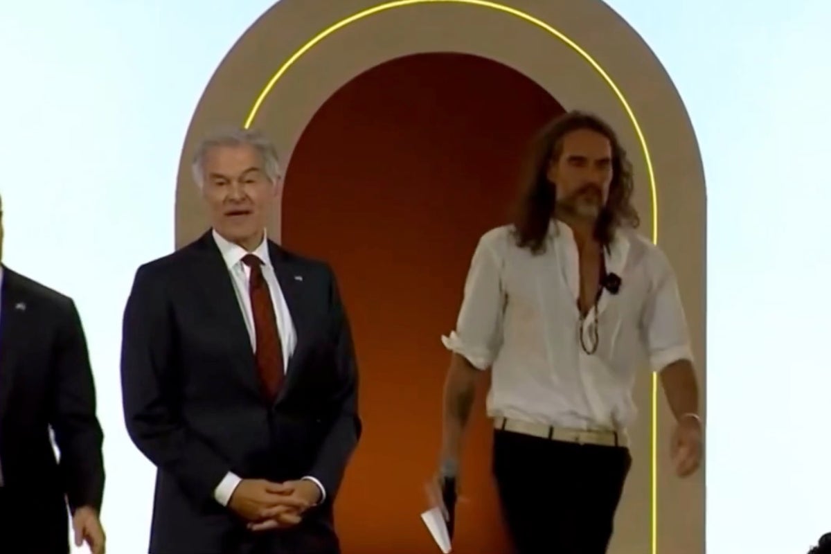 Russell Brand and Dr. Oz joke about hugging female Trump secretary as rape-accused comic joins MAHA panel