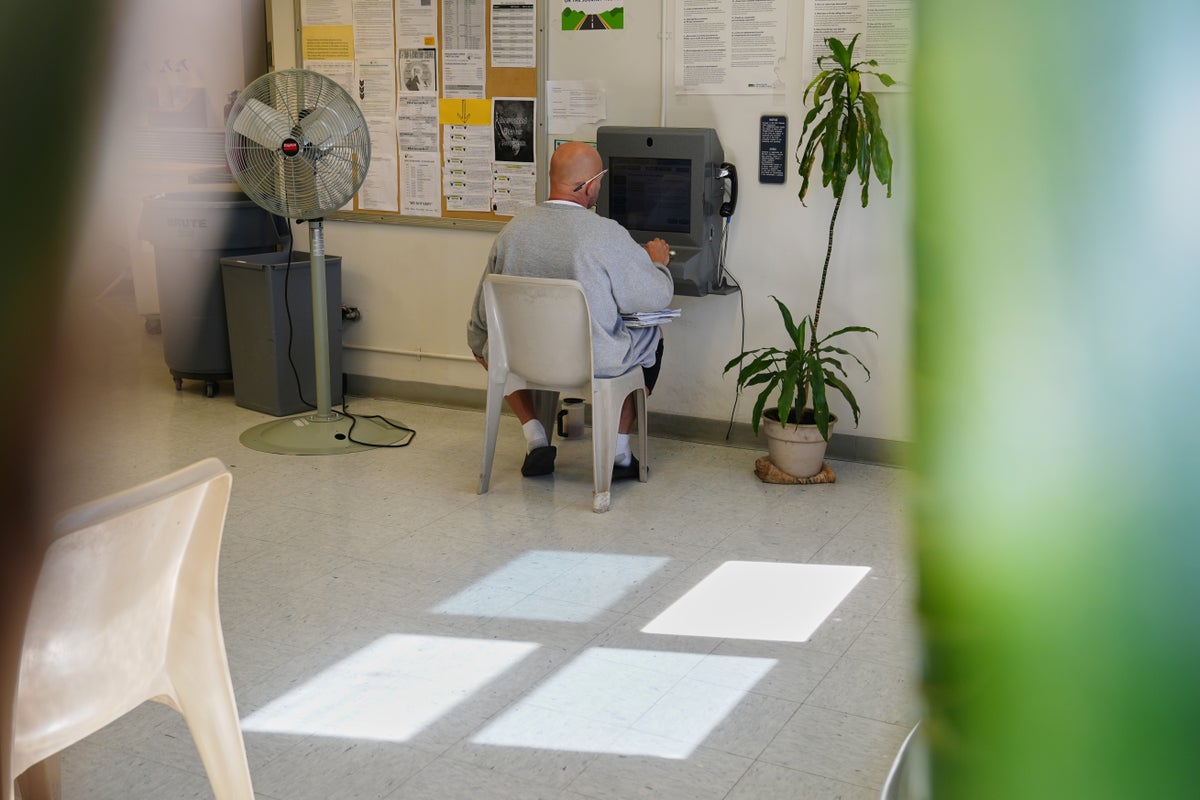 Inmates face dangerous heat as prisons lack cooling, experts warn