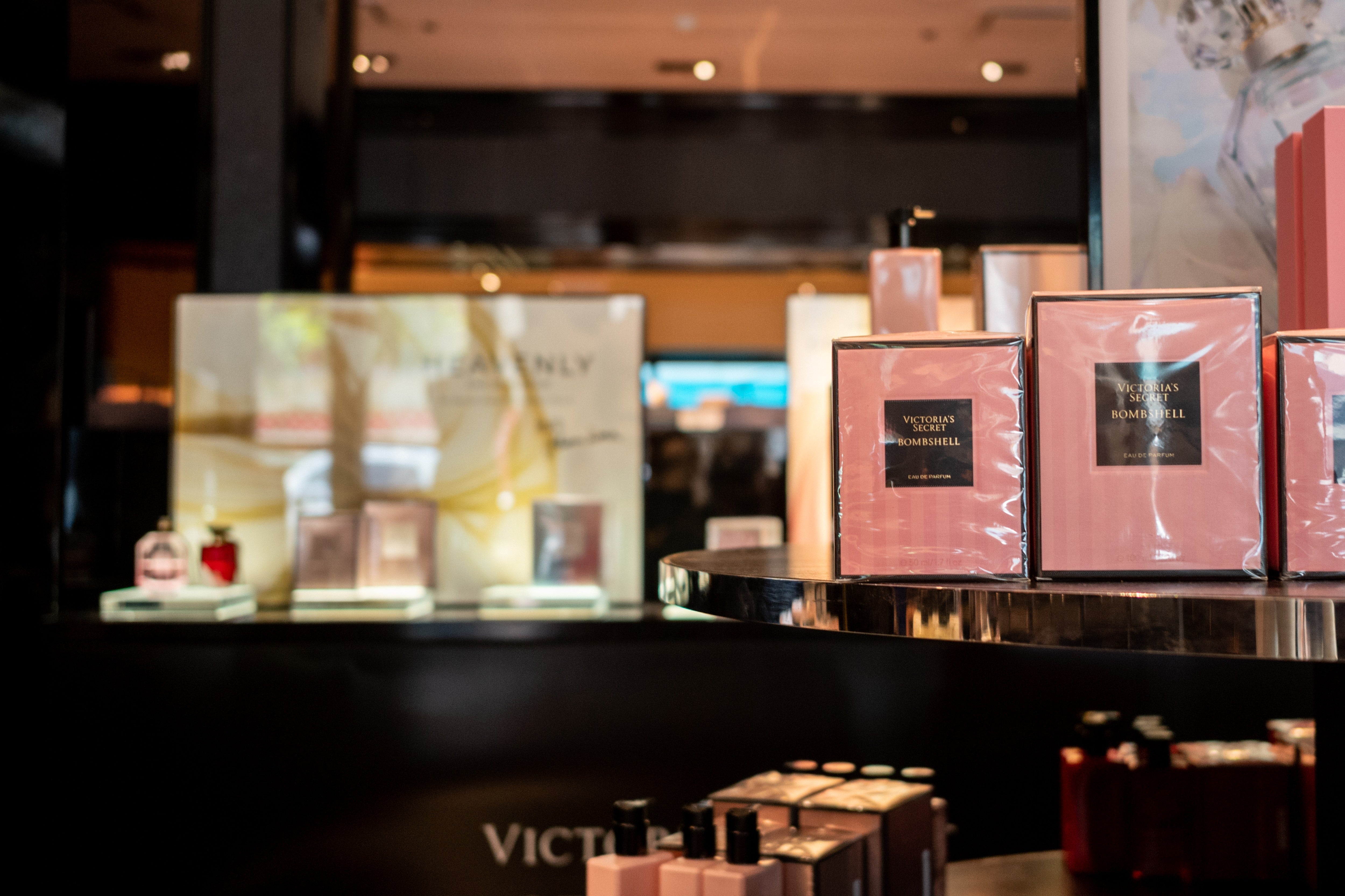 The company agreed to only show less than 30 percent of Sydney Roper’s face, but about 95 percent of her face was in the ad, according to the lawsuit