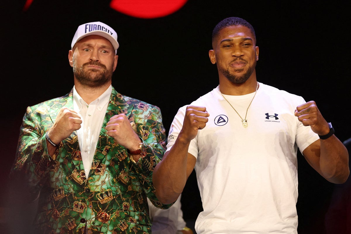 Anthony Joshua forfeits £10 million to keep Fury fight in the UK