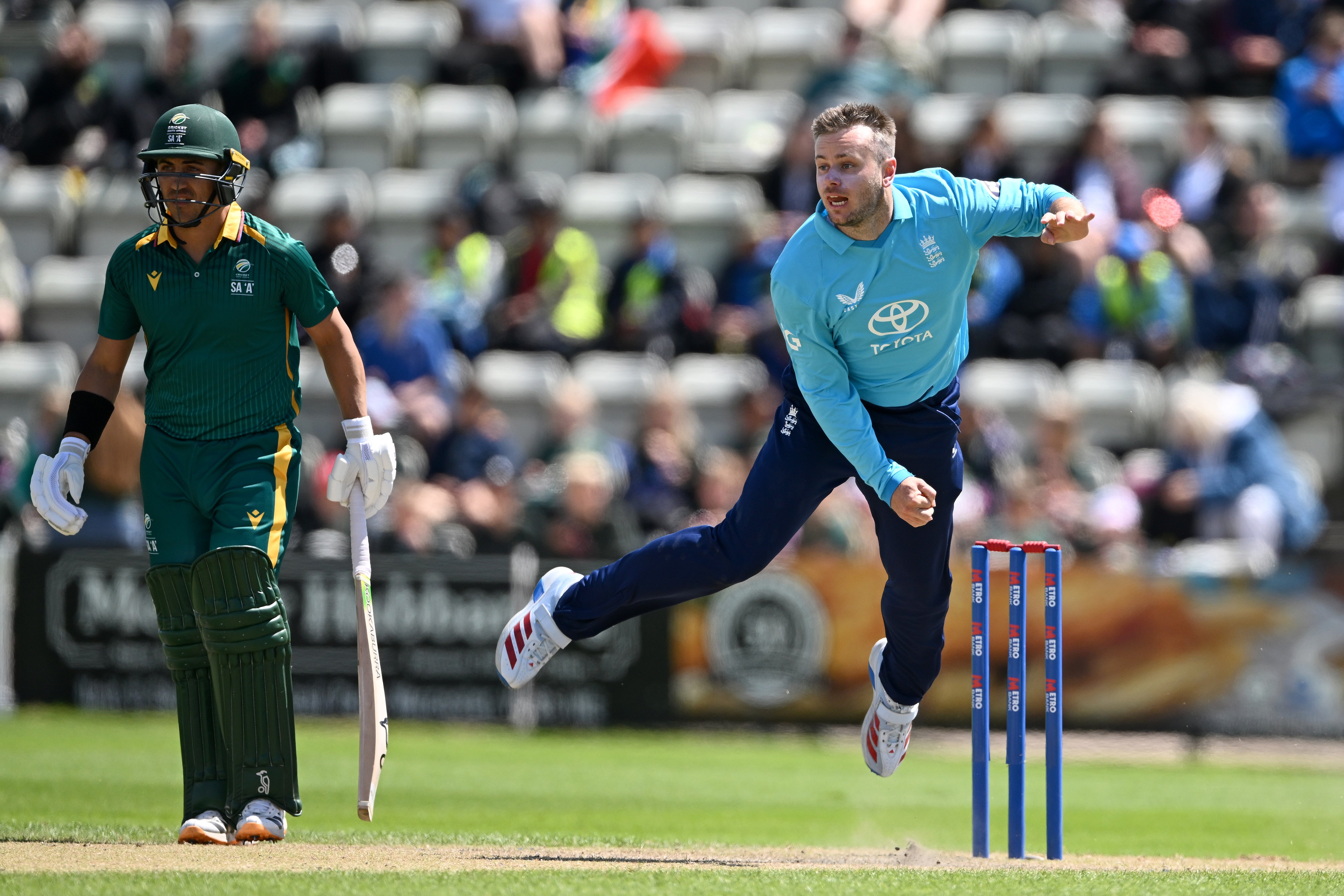 Mason Crane has played for England Lions recently (Getty)