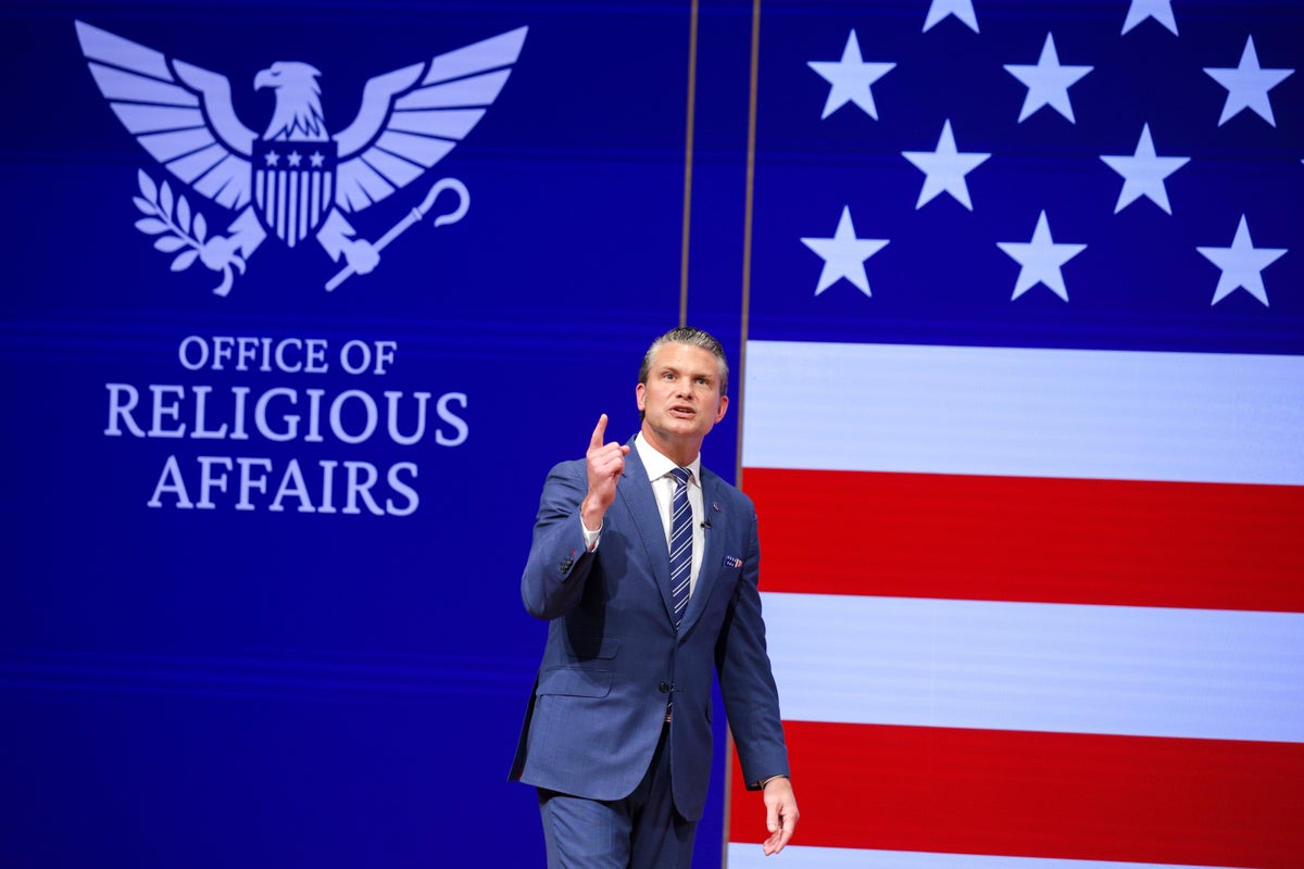 Outrage spreads over Hegseth plan for Religious Affairs office at the Pentagon