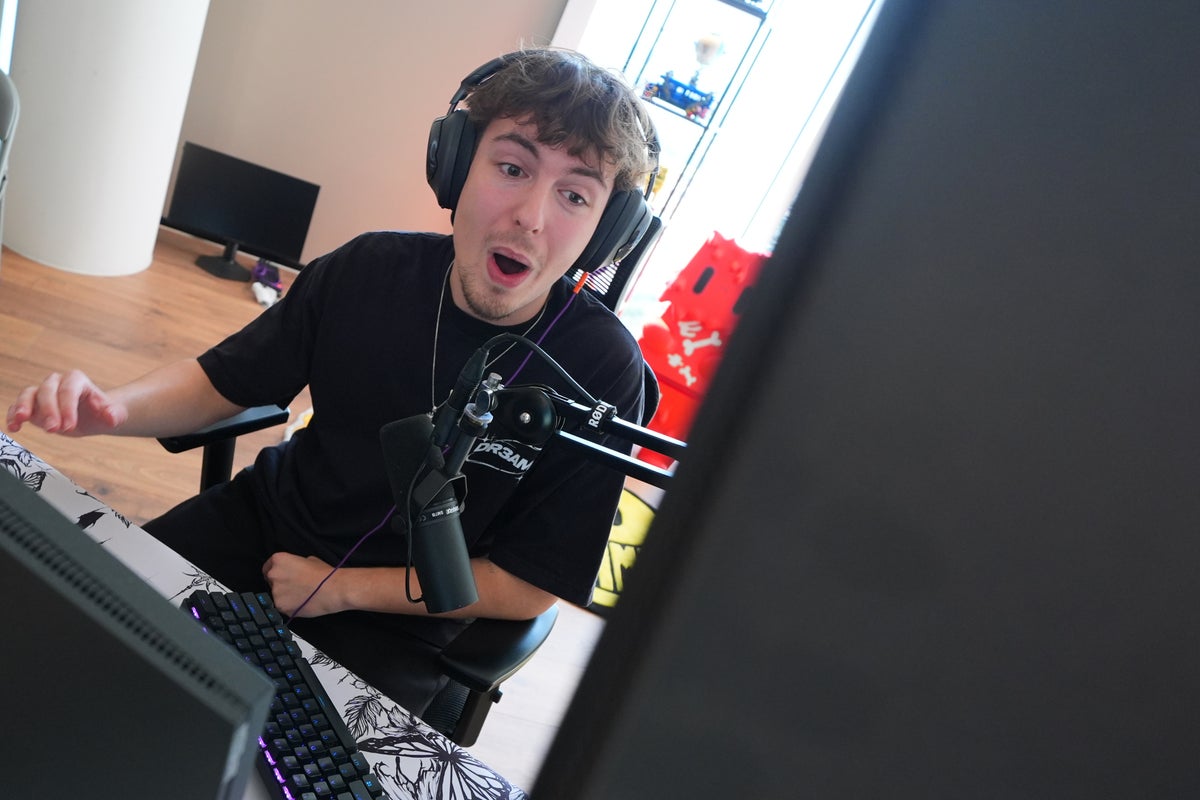A 21-year-old Fortnite pro gives out computers to young gamers and plans for more through a new fund