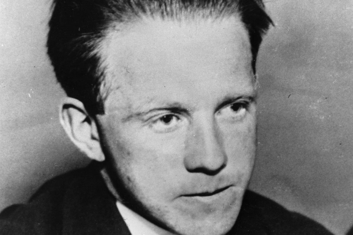 Study finds Nazi Germany far from building nuclear reactor, contradicting Heisenberg claim