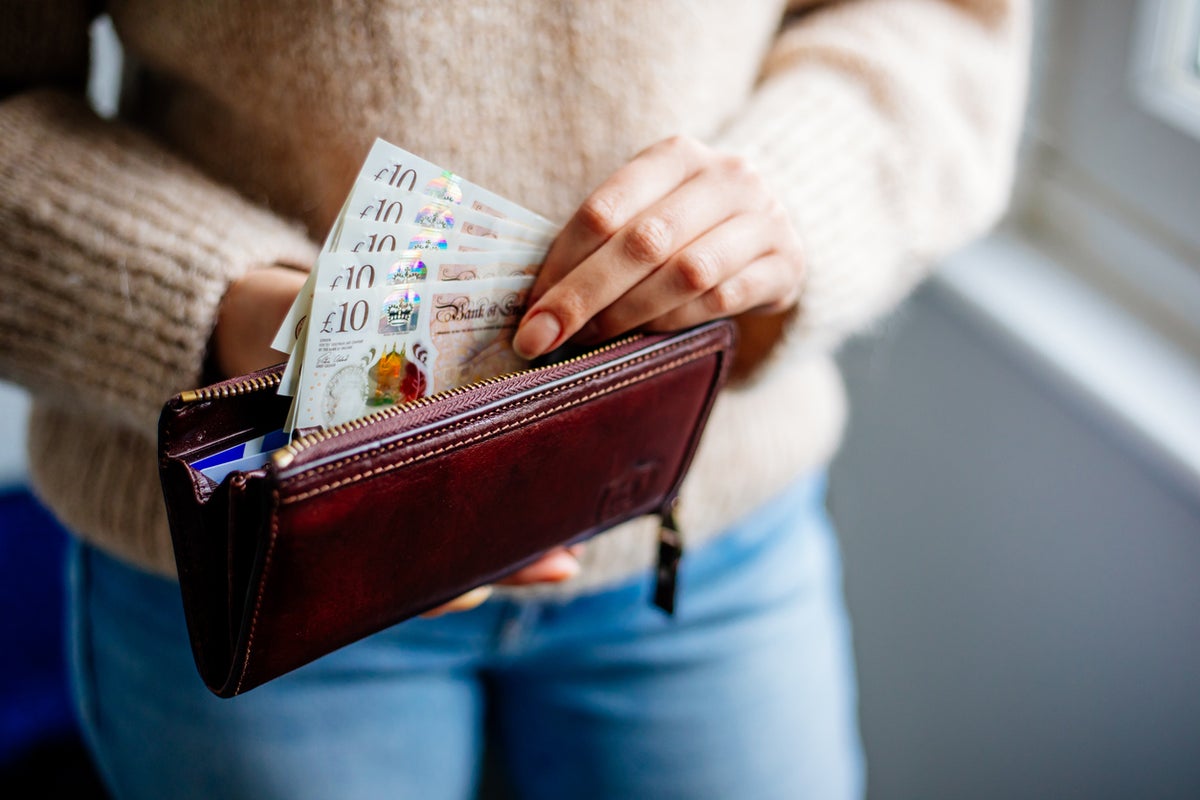 Top cash ISAs and easy‑access savings accounts hit 5% in October 2026