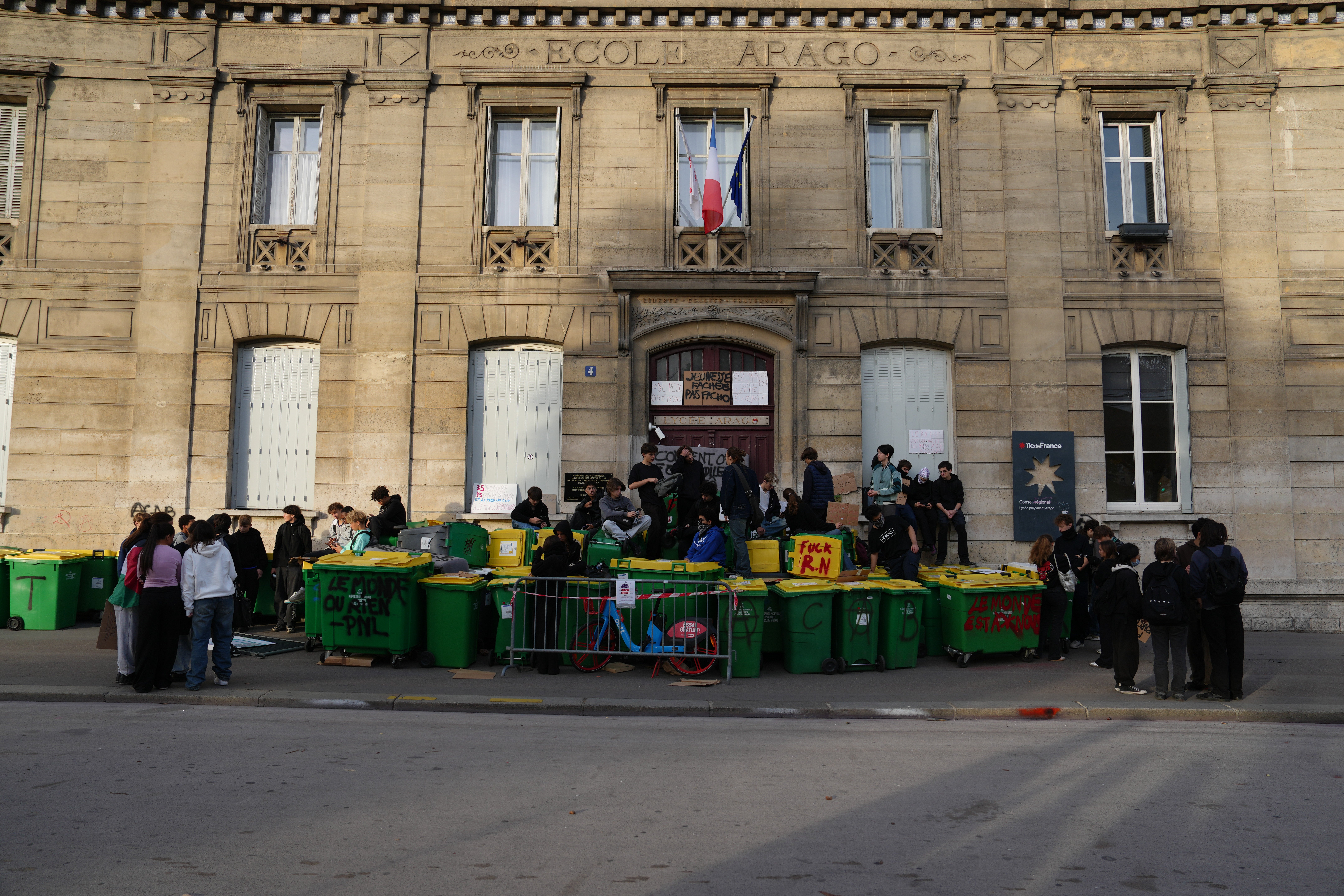 France_Protests_59_63.jpg?quality=75&height=166&fit=bounds&format=pjpg&crop=16%3A9%2Coffset-y0.5&auto=webp