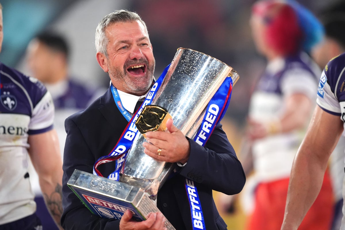 Wakefield defeat Warrington 23-10 to claim first Super League title since 1968