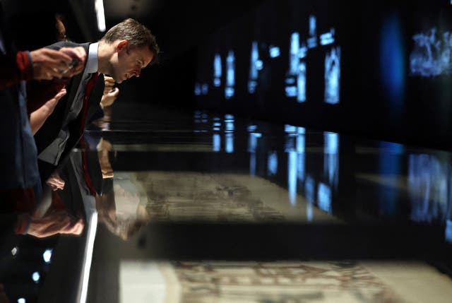 On the first day tickets to view the Tapestry went on sale, 100,000 were sold
