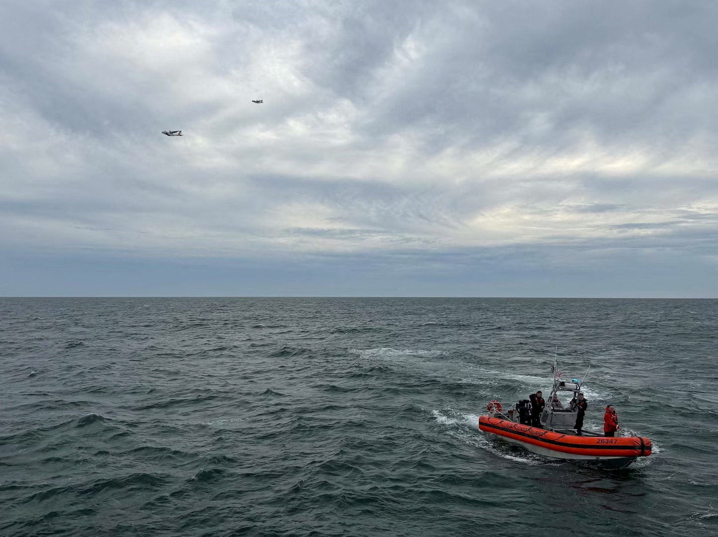 ‘You’re coming in blind?’ All passengers feared dead after aircraft vanishes off US coast