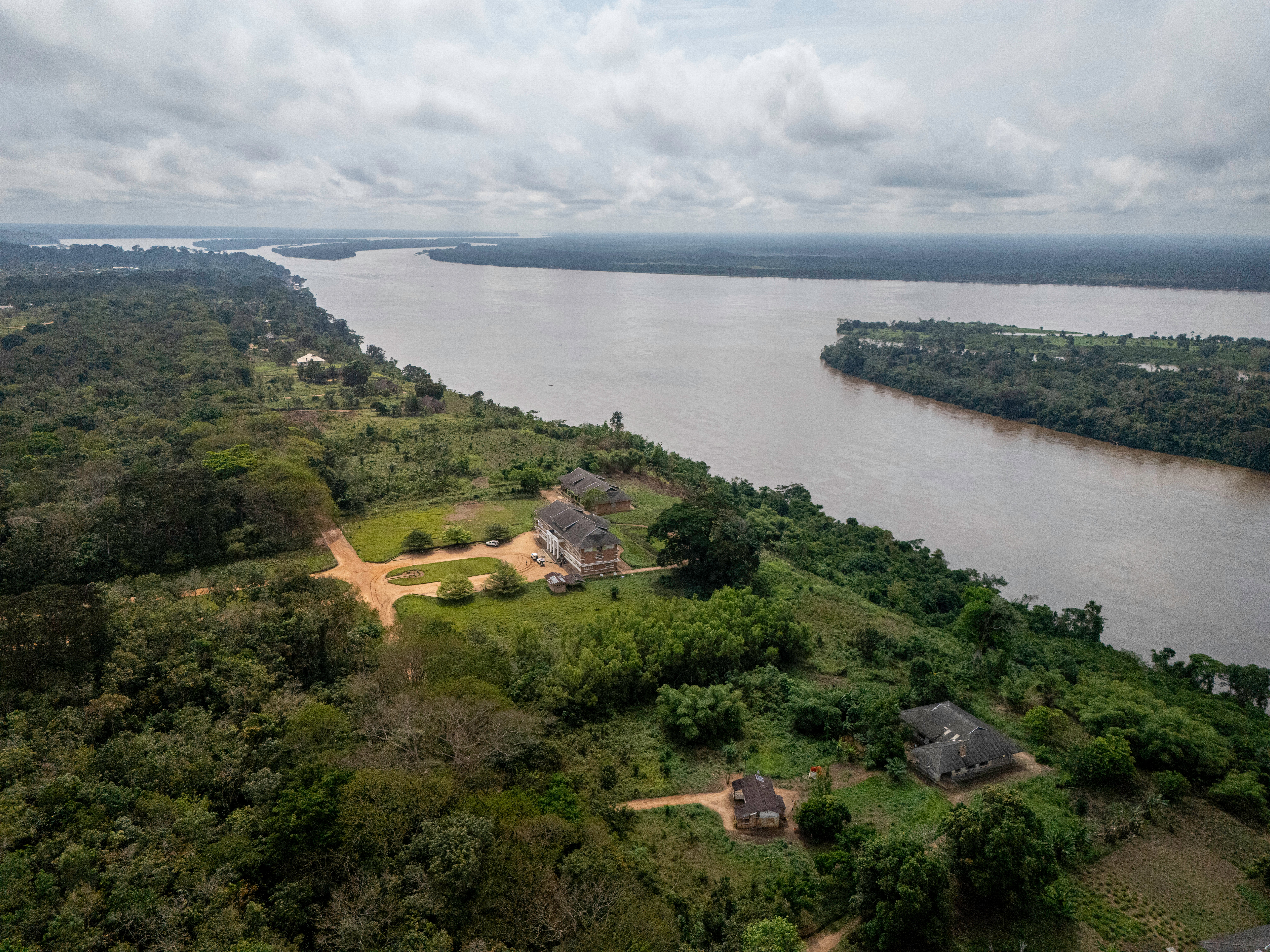 At least 30 dead and dozens missing after boat collision on Congo River