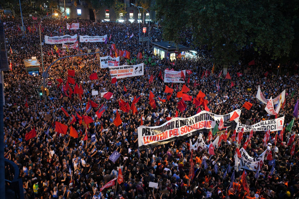 Spain’s government to approve urgent housing measures after a night of unrest in Barcelona