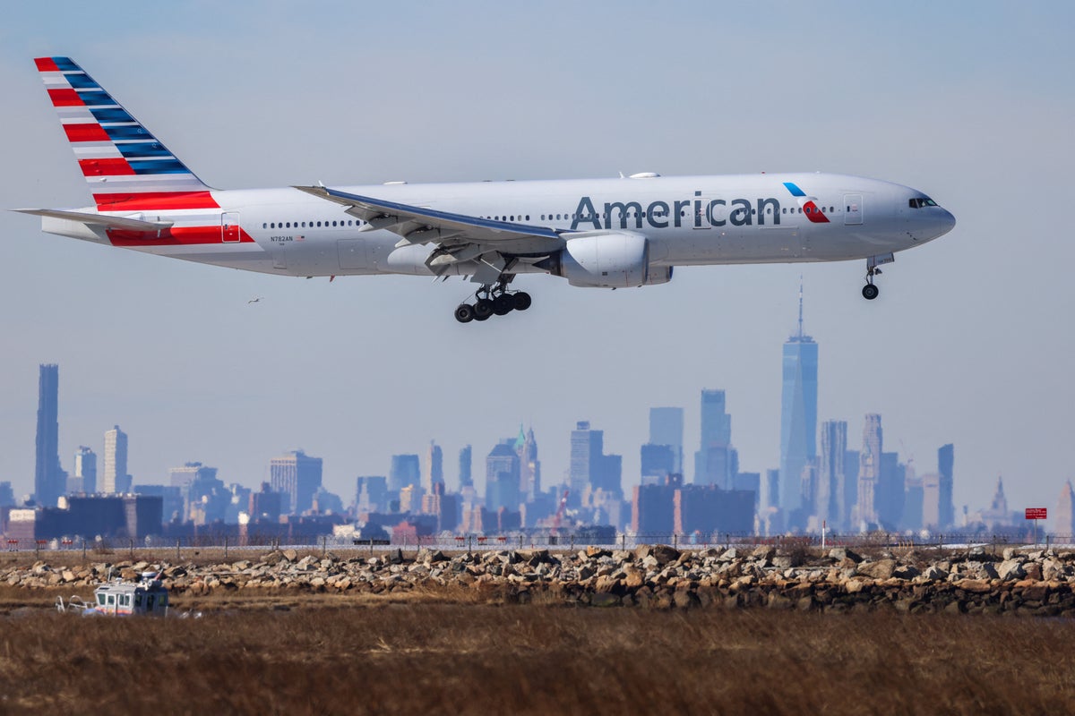 American Airlines flight diverted after six toilets fail mid-air