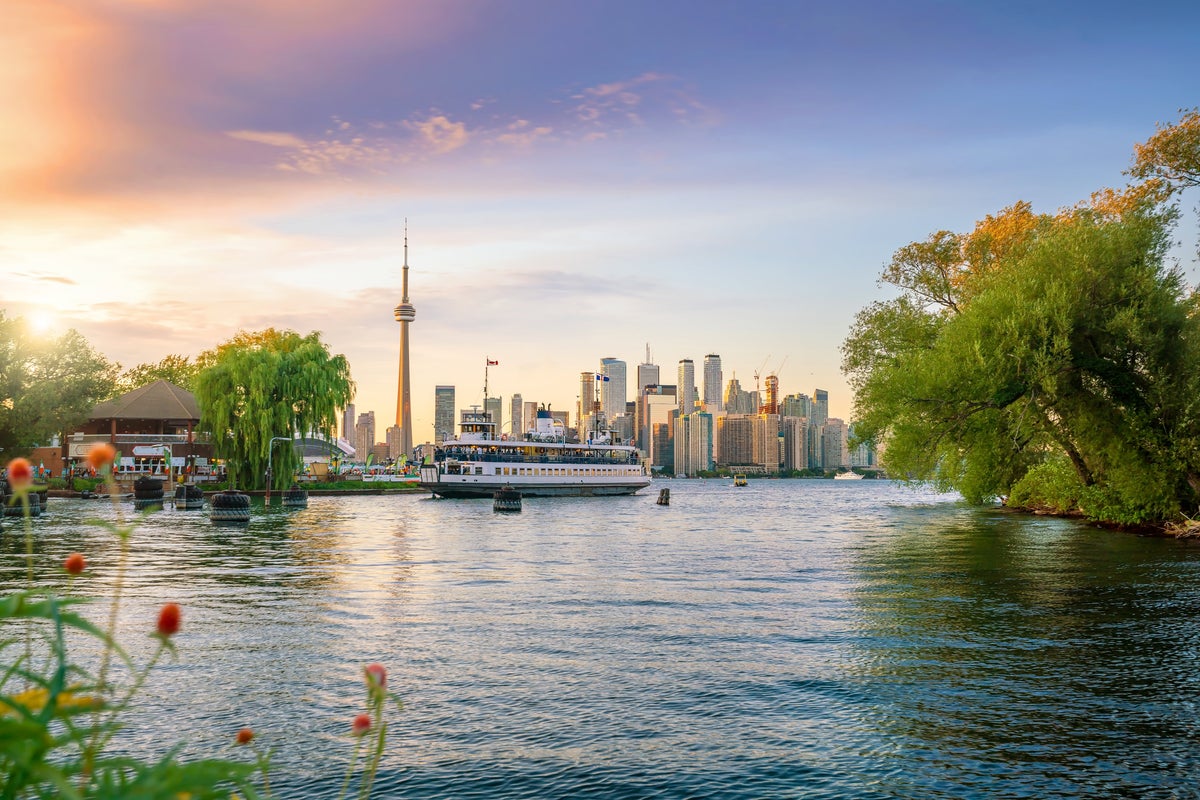 Skyscrapers, sandy beaches and sensational street food: Why Toronto has it all