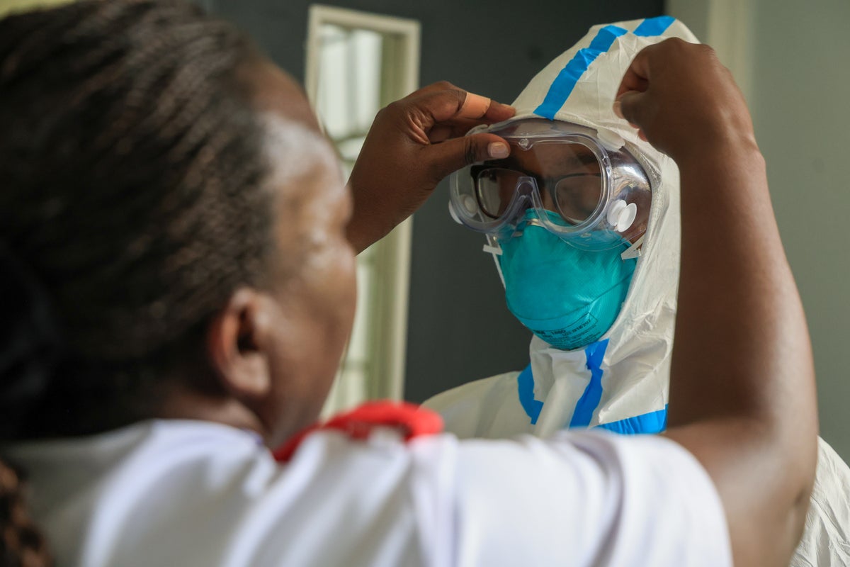 Kenya announces 2nd Ebola death, a close relative of the first patient