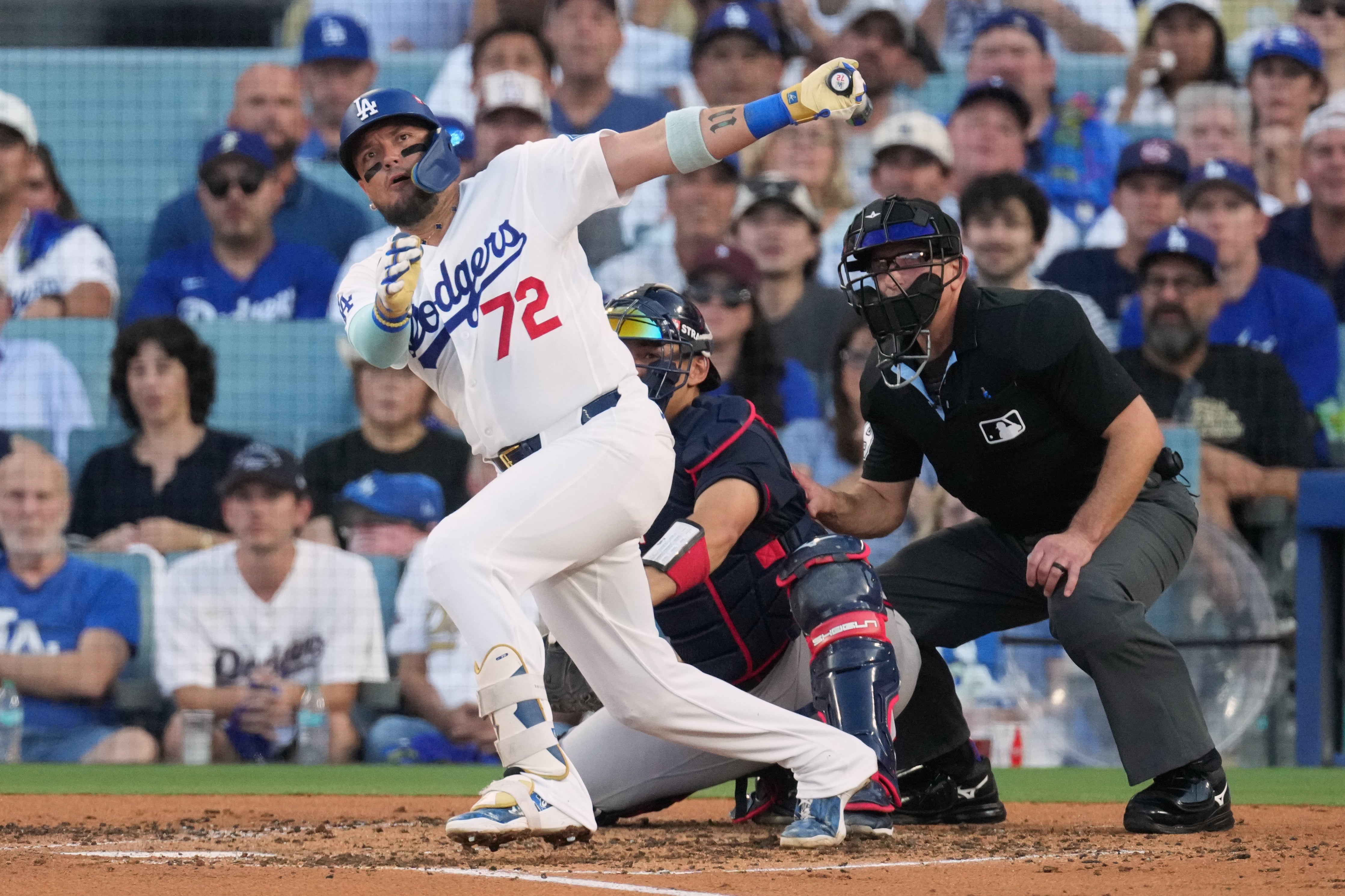 DODGERS-BRAVOS-PLANTEL