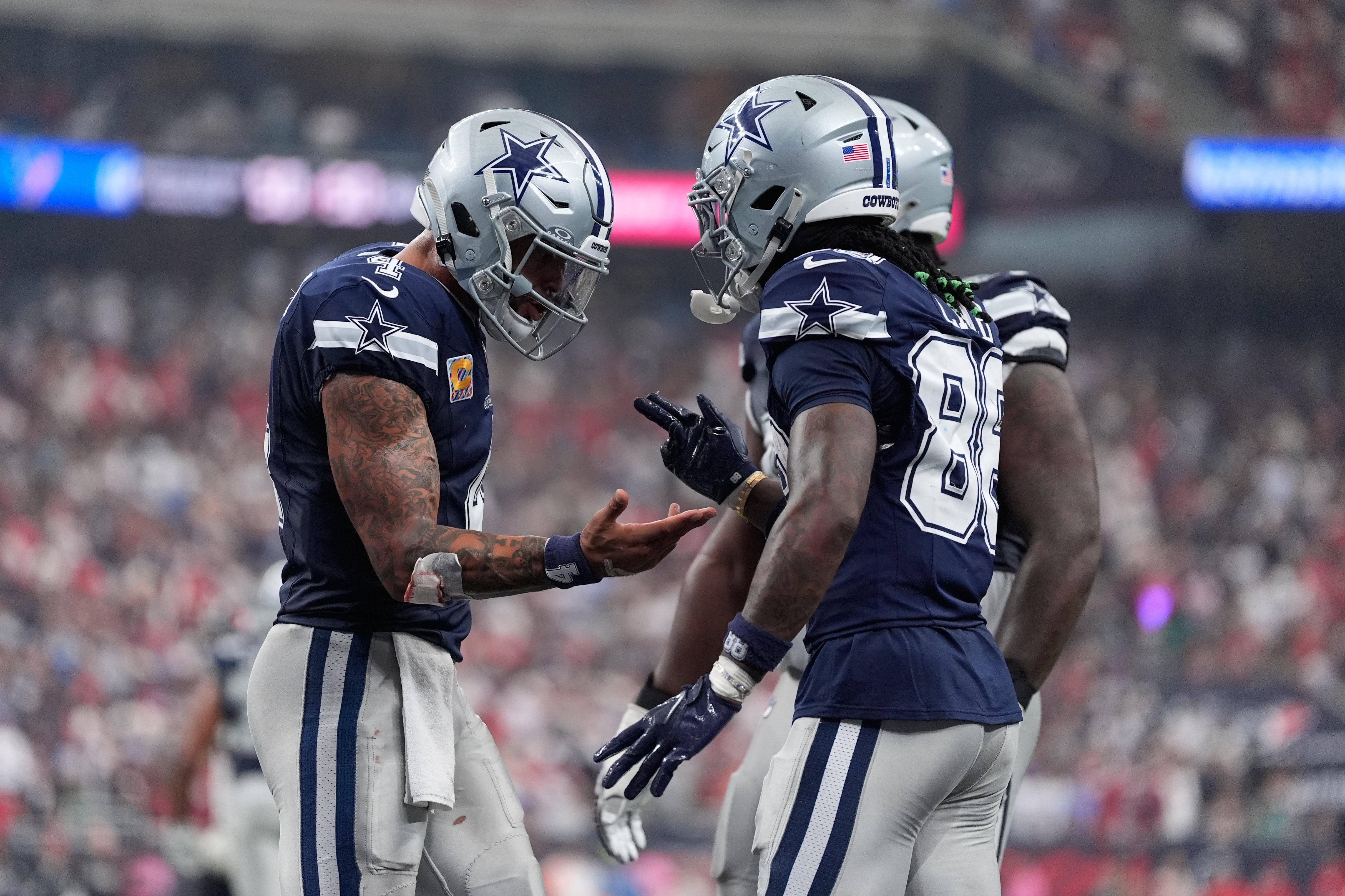 BUCCANEERS-COWBOYS