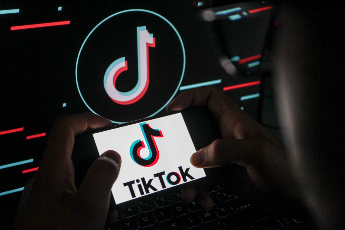 Gen Z warned over new wave of crypto scams on TikTok and Instagram as Americans lose billions